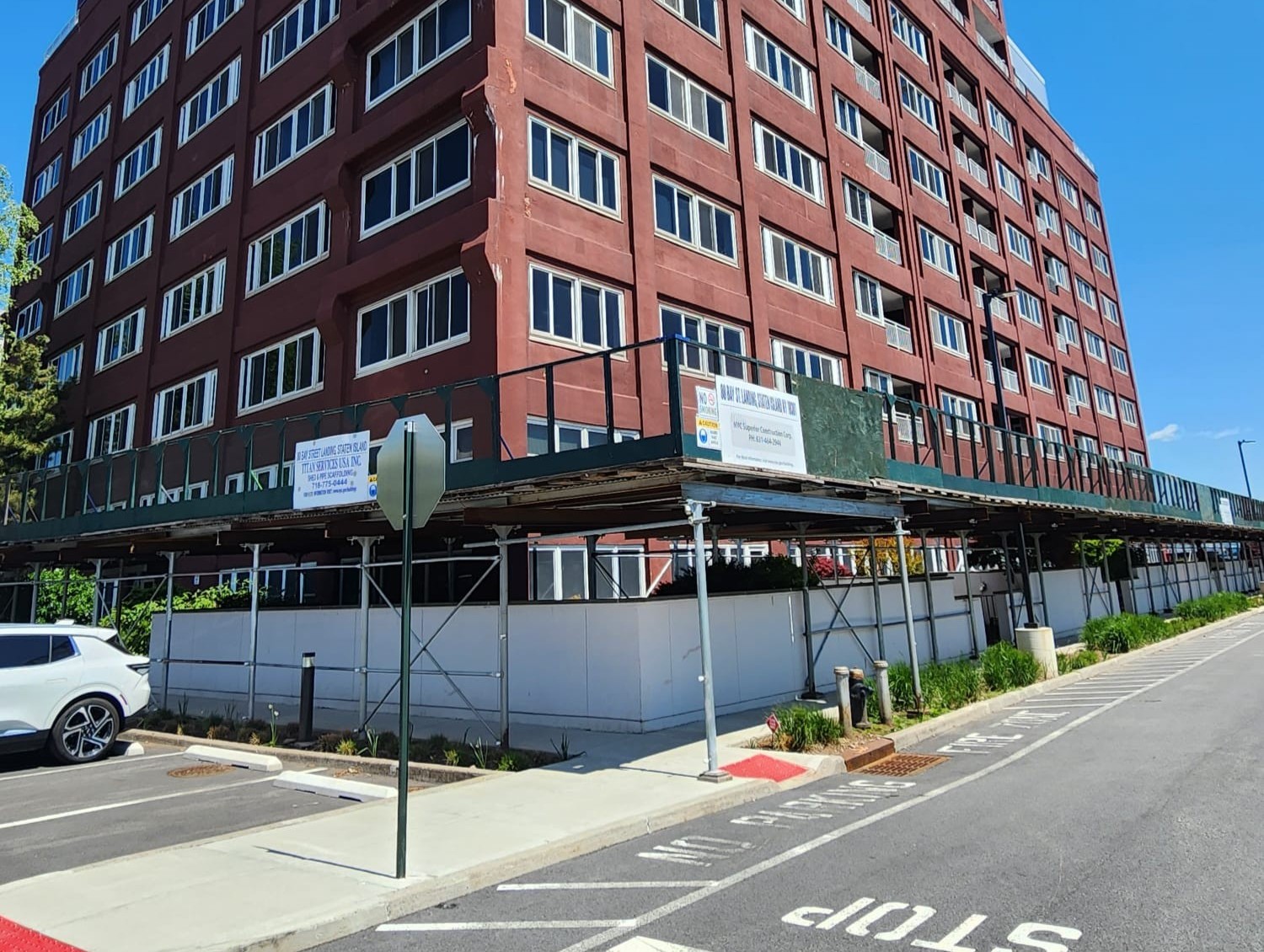 Sidewalk shed on a New York City building